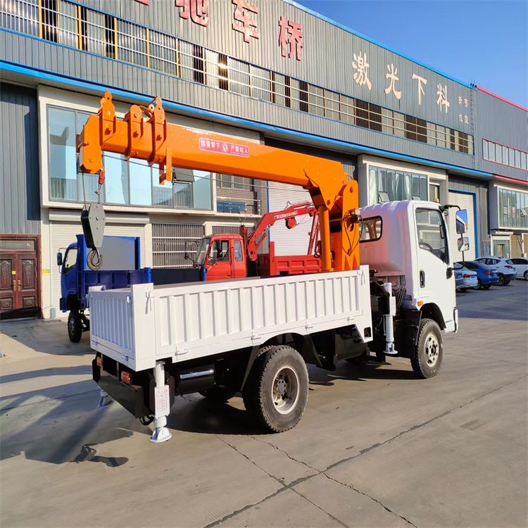 龙沙区三轮随车吊定制 农用改装机自备吊中瑞长期出售